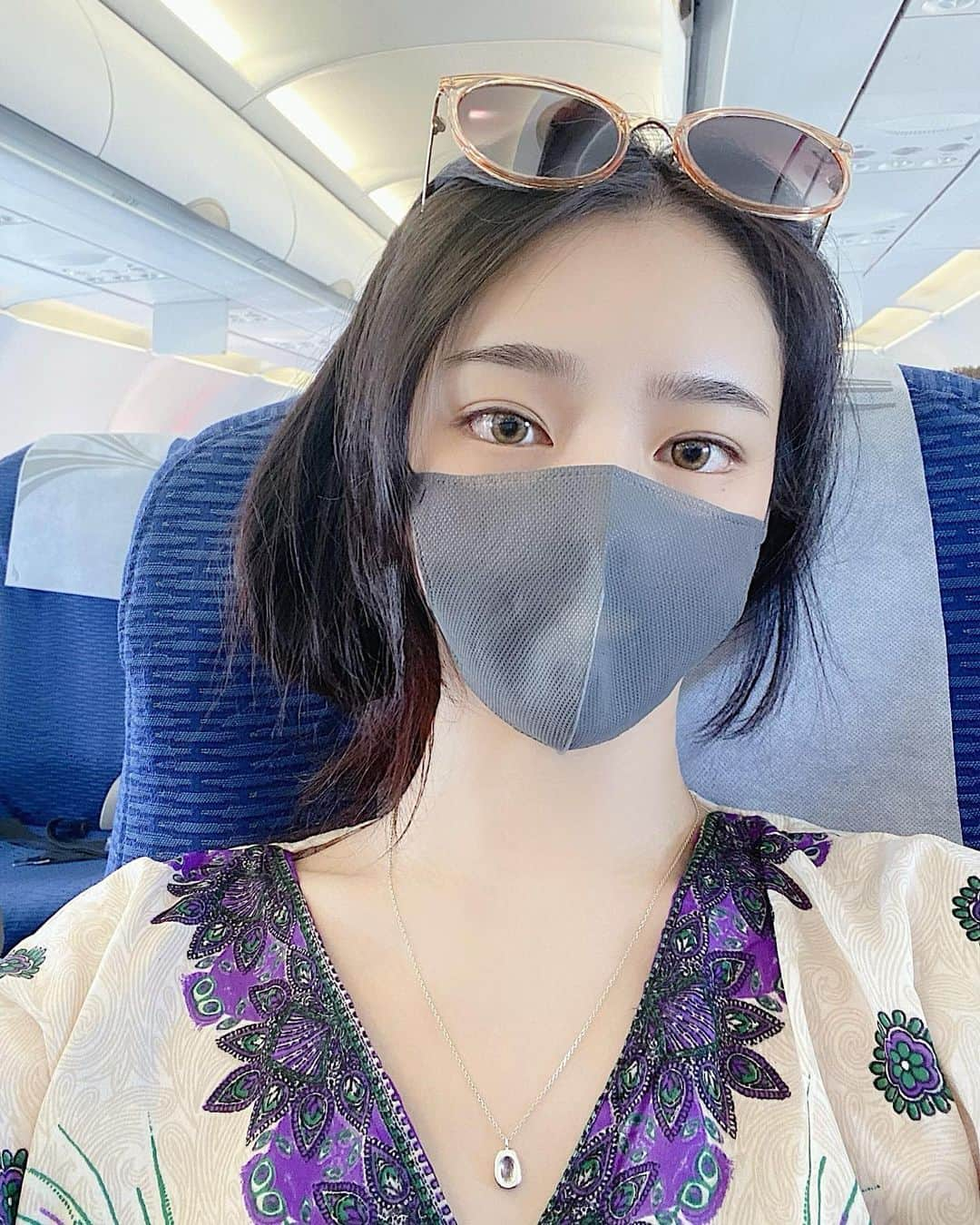 ダユンさんのインスタグラム写真 - (ダユンInstagram)「✈️✈️ safe safe」3月17日 13時53分 - 2__yun__2