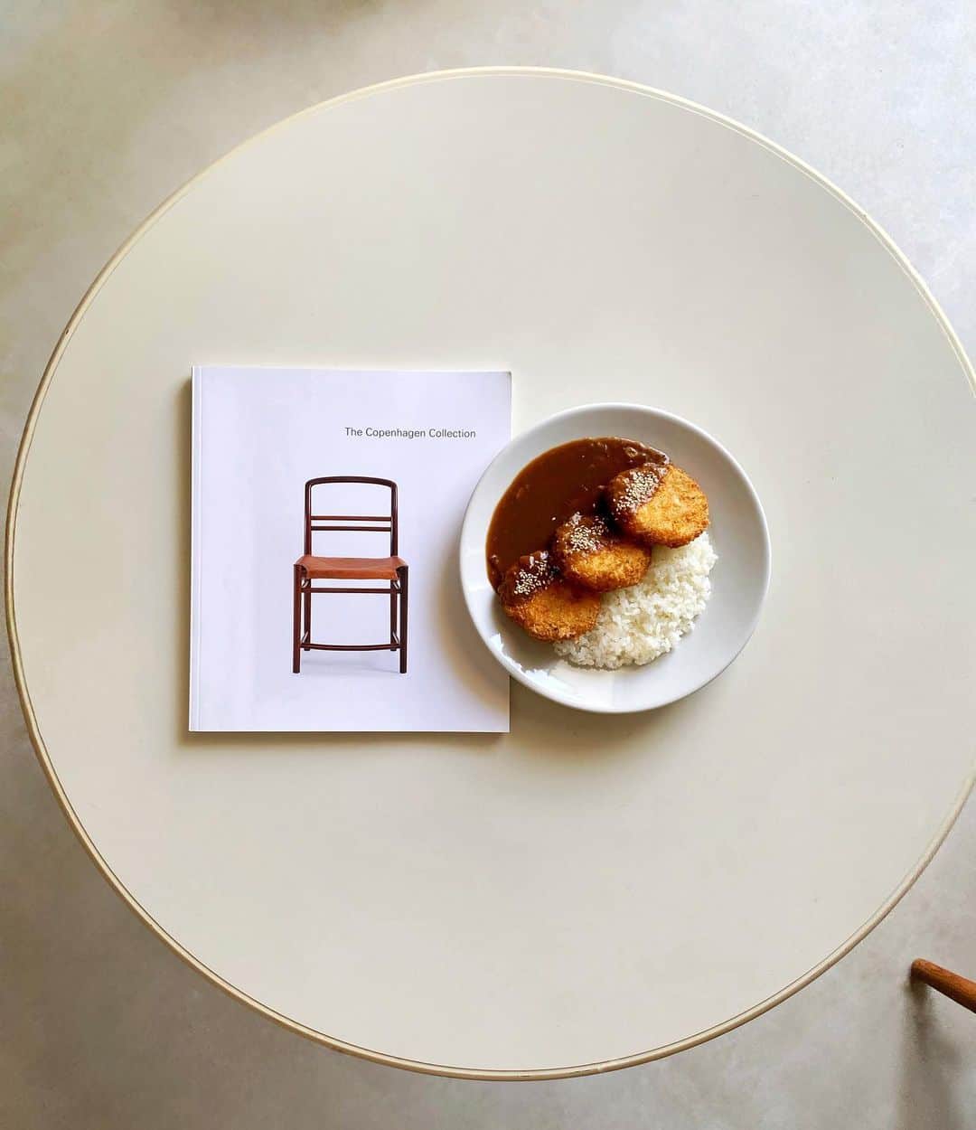Chinamiさんのインスタグラム写真 - (ChinamiInstagram)「Creamy potato croquettes🥄 平べったいクリームコロッケはいかが^_^  #ランチ　#クリームコロッケ」3月17日 14時08分 - chinamiphoto