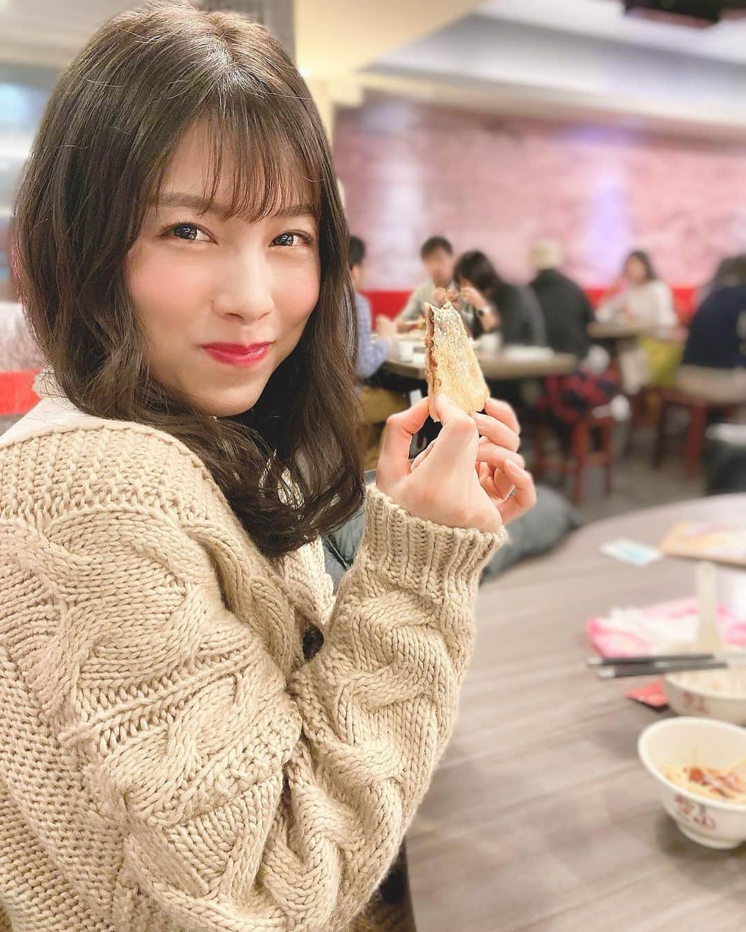 のインスタグラム：「早くまた台湾に行きたいな🇹🇼✈️ . . （台湾の写真途中であげるの忘れてた） #台湾 #台北 #西門 #小籠包 #台湾ビール #食べてる時が一番幸せ #taiwan #idol #live #3drevolution」