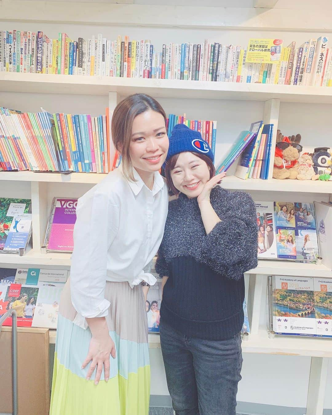 小出真保さんのインスタグラム写真 - (小出真保Instagram)「英会話スクール、復活‼️🗣 久しぶりにやった英会話は、楽しすぎた、、、！ 今日は はじめましてのアイリン先生だったから 自己紹介たっぷりと ウォーキングデッドの話をたくさんした。アイリーン先生、シーズン4で見るの止めてるらしいw。 few、little、smallの使い方など 改めて聞きました。基礎から丁寧に学んでいきたいです。ほんとに楽しかったです😄。 Have a nice day🌞 #NES英会話  #ネス外国語会話  #ネス英会話  #ネスグローバル #twd」3月17日 15時29分 - mahokoide