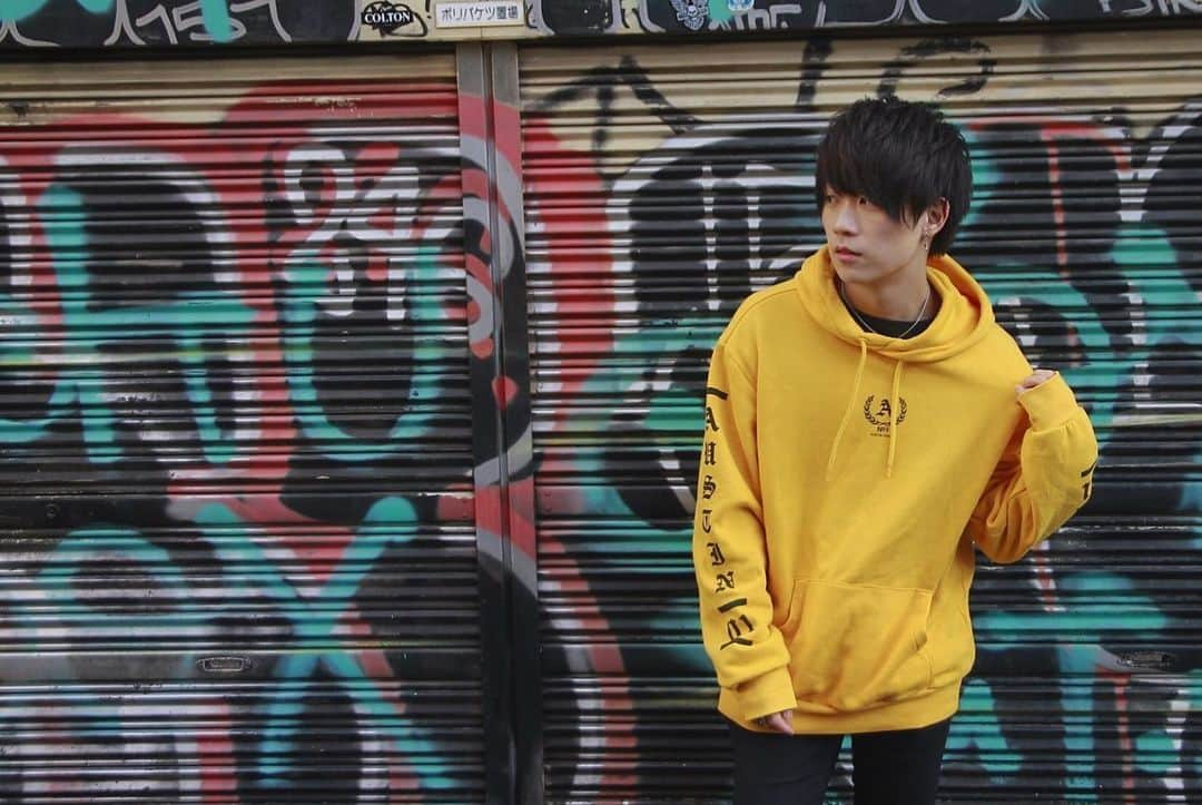 ゆうあさんのインスタグラム写真 - (ゆうあInstagram)「New photos in Shibuya  #shibuya #メンズコーデ #fashion #tokyo #love #yellow #I #am #hungry #ファッションコーデ #撮影 #youtube」3月17日 18時11分 - yuabeatbox