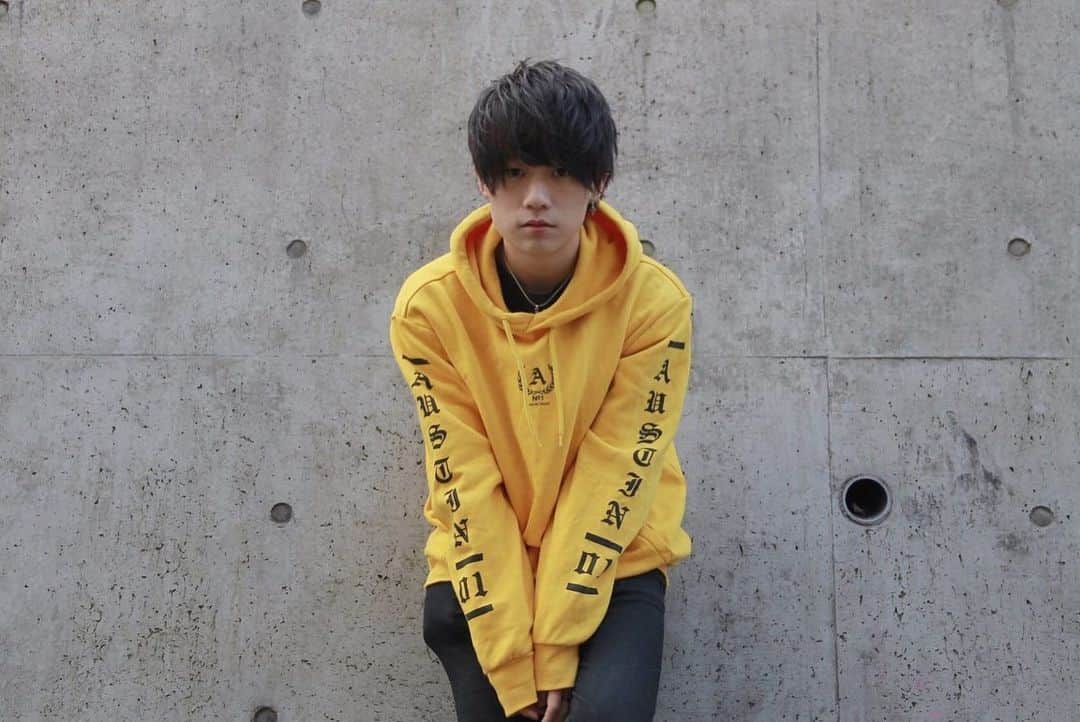ゆうあさんのインスタグラム写真 - (ゆうあInstagram)「New photos in Shibuya  #shibuya #メンズコーデ #fashion #tokyo #love #yellow #I #am #hungry #ファッションコーデ #撮影 #youtube」3月17日 18時11分 - yuabeatbox