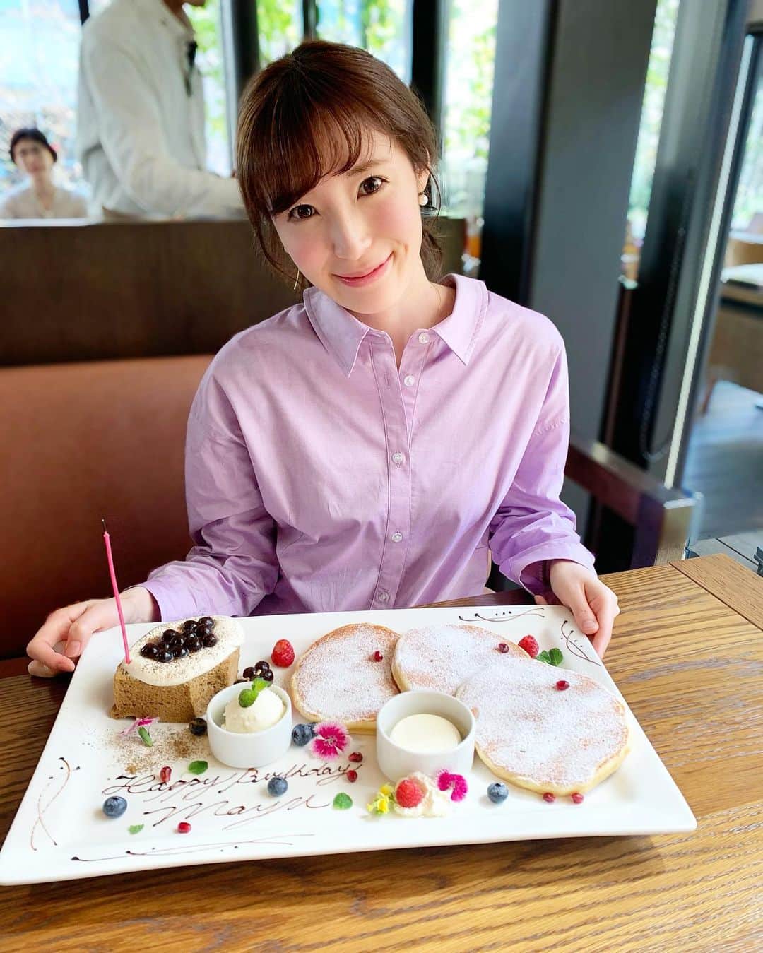 小林真由のグルメインスタ