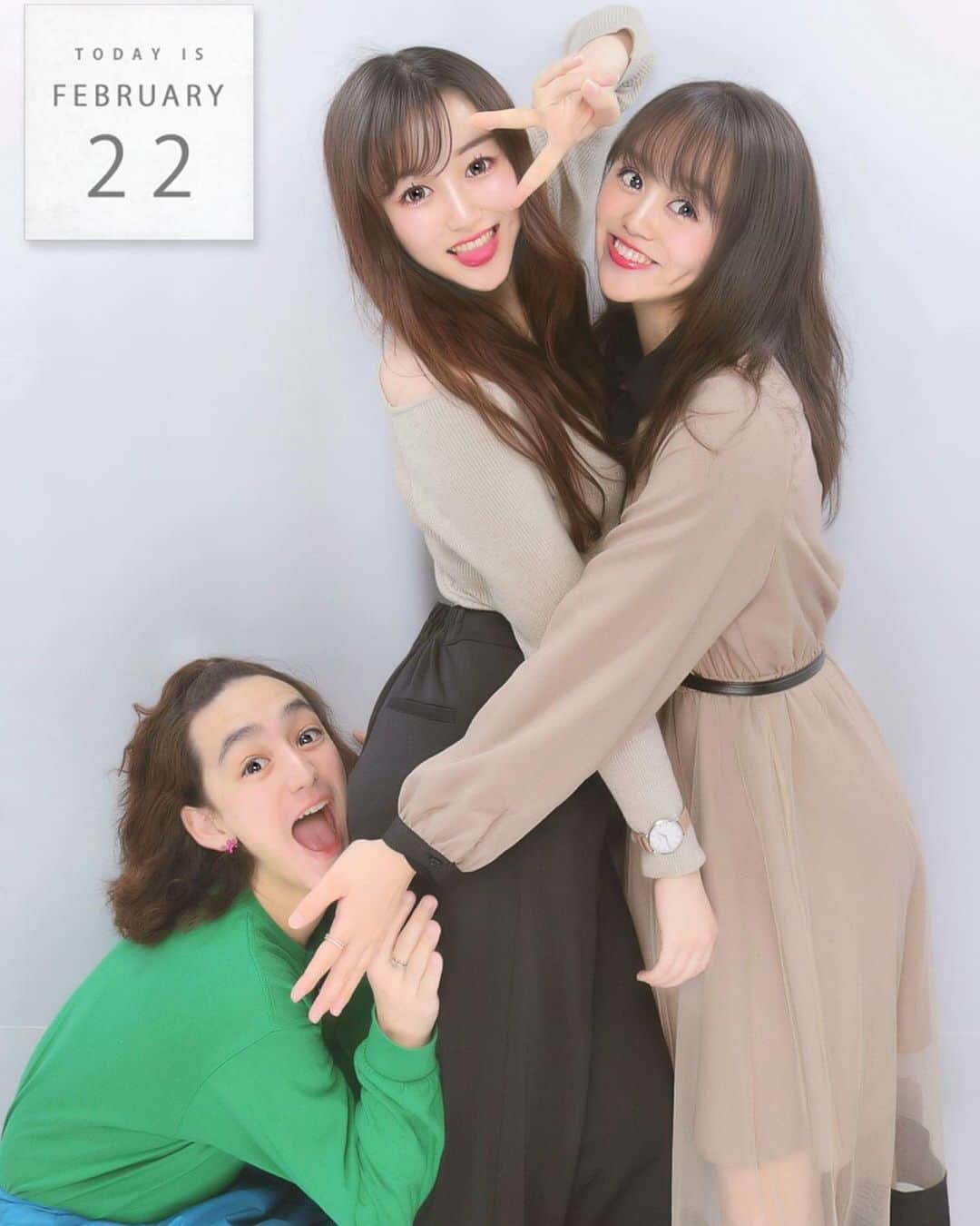ソーズビー航洋さんのインスタグラム写真 - (ソーズビー航洋Instagram)「【東京帰省投稿】 Inside of the Japanese photo sticker booths. プリクラがグリーンバックなのでたまに体が透けます。  #ズビーの着回し　 #soesbemixandmatch」3月17日 18時28分 - cameron.soesbe
