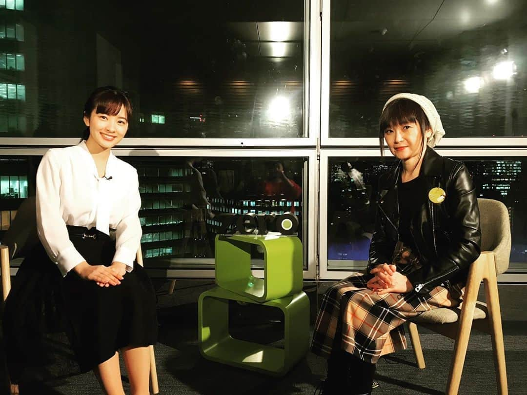 日本テレビ「news zero」さんのインスタグラム写真 - (日本テレビ「news zero」Instagram)「コロナウイルスの影響で外出を控える人が増える中 、 全国に本を流通する会社によると書籍の売り上げが上がっているといいます。 そんな中、今夜のzeroカルチャーでは、発売から８か月たった今なおランキングで１位を獲得している本 「ぼくはイエローでホワイトで、ちょっとブルー」を紹介します。 ※放送日が変更になる可能性があります  #newszero #ブレイディみかこ #河出奈都美」3月17日 18時55分 - ntvnewszero