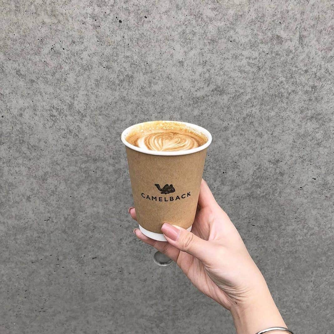 HereNowさんのインスタグラム写真 - (HereNowInstagram)「Enjoy unique coffee and sandwich in Shibuya @camelback_tokyo. 話題の奥渋谷で味わう「すしやの玉子サンド」が人気の個性派コーヒースタンド @camelback_tokyo. Recommended by @thewhitepaper_. Picture by @rii.room  Posted a photo of one of our recommended spots? Tag us and #herenowcity to get featured! Check out our website to see all recommended spots in 11 cities! . . . #herenowcity #wonderfulplaces #beautifuldestinations #travelholic #travelawesome #traveladdict #igtravel #livefolk #instapassport #optoutside #tokyocafe #tokyofood #tokyocoffee #東京グルメ #渋谷グルメ #渋谷カフェ #tokyo #exploretokyo #instajapan #japantour #explorejapan #東京 #東京旅行 #도쿄 #도쿄여행 #일본여행 #日本旅遊 #camelbackespresso #camelbackcoffee」3月17日 20時27分 - herenowcity