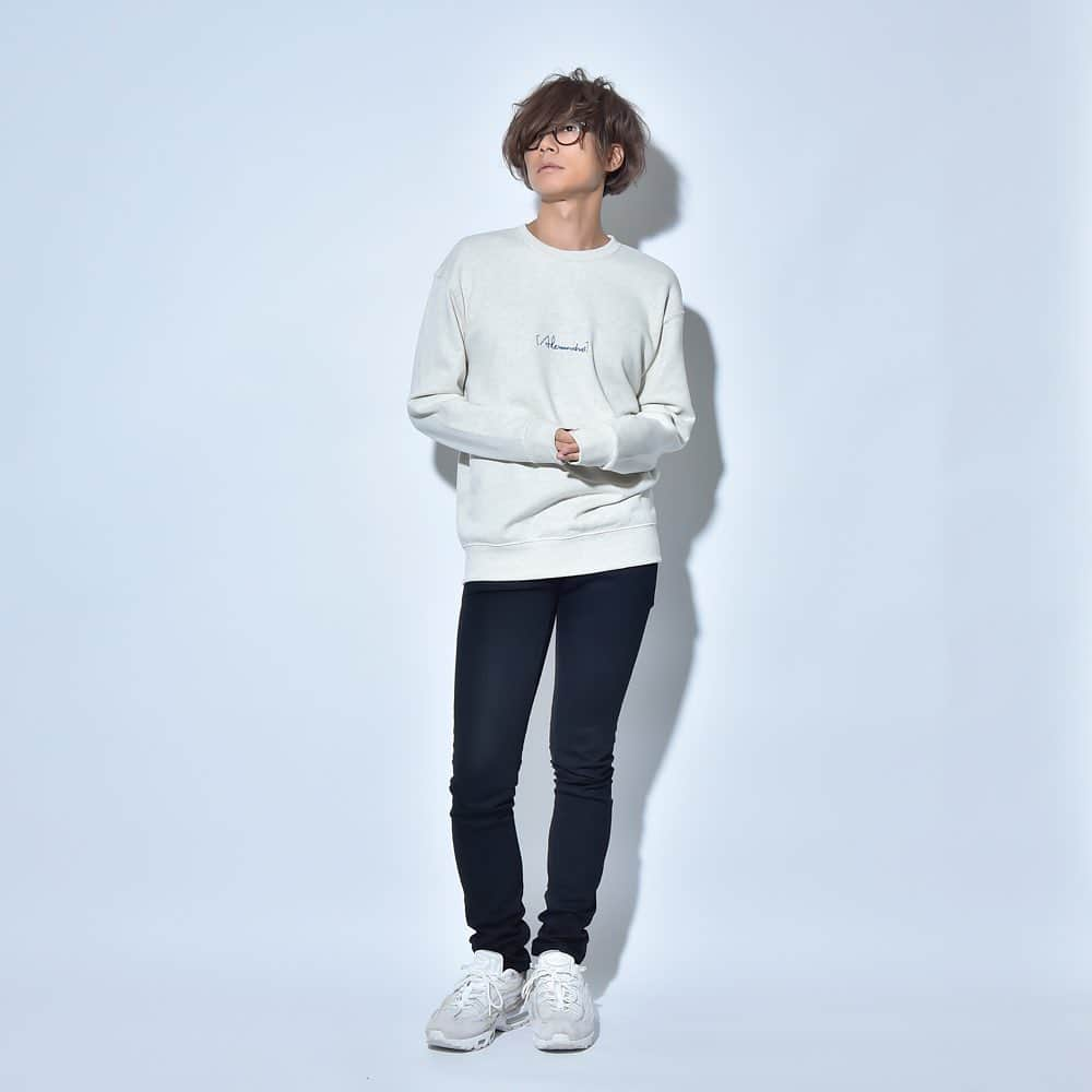 [ALEXANDROS]さんのインスタグラム写真 - ([ALEXANDROS]Instagram)「・﻿ ・﻿ ・﻿ SWEAT ﻿ ﻿ BLACK/GREY/OATMEAL﻿ S/M/L/XL﻿ ﻿ ¥5,000-﻿ ﻿ #alexandros ﻿ #goods ﻿ #merch ﻿ #look ﻿ #tee ﻿ #longsleevetee ﻿ #sweat ﻿ #hoodie ﻿ #cap ﻿ #towel ﻿ #rubberband ﻿ #totebag ﻿ ﻿ #川上洋平 ﻿ @yoohei_alexandros ﻿ #帆乃花 ﻿ @p_r_r__」3月17日 20時41分 - alexandros_official_insta