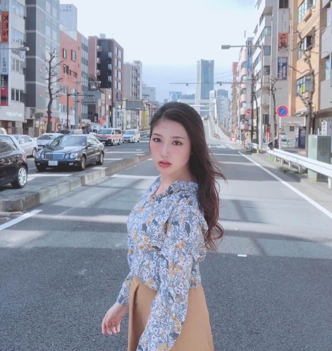 松丘雪那のインスタグラム：「. トリートメントとカットして整えてもらったの☺️ トリートメント髪質にあってるのかそれともすごいのか、ものすごいツルツルになったの！ ボロボロの毛先が生き返った！ @isnakamura さんありがとうございました😊 撮影も今度する💓 髪サラサラにしたい人は行ってみて！！すごいことになる！いろんなトリートメントしてきたけど正直1番だった。 . . . . .  #is横浜 #横浜美容室 #横浜サロン #サイエンスアクア #髪質改善 #髪型 #pr #コラボベース #モデル　#タレント #女優 #サロンモデル　 #サロモ #美容室 #ヘアアレンジ #巻き髪 #ロングヘア #メイク #撮影 #美容 #ネイル」