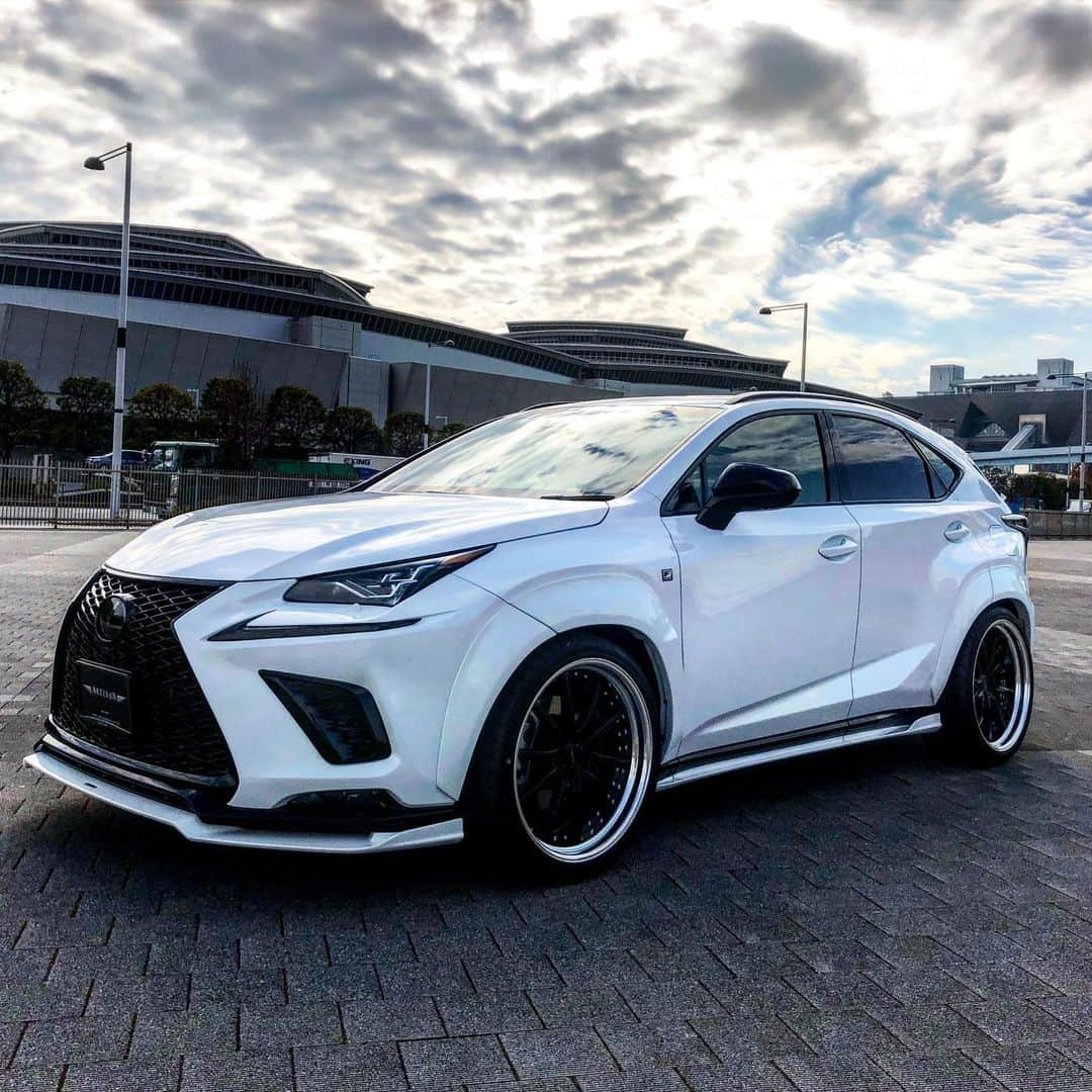 Spirits Artisanさんのインスタグラム写真 - (Spirits ArtisanInstagram)「Lexus NX300 Fsport Artisanspirits/// Sportsline blacklabel www.artisanspirits.co.jp #artisanspirits #artisan #lexus #lexusnx #lexusnx300 #lexusnxfsport #nx #nxfsport #bodykit #blacklabel #yokohamatire #suv #japan #jp #blitz #evasivemotorsports #ravspecjdm #butlertire #jworksunlimited #premierautowerkz #suvproject #kanooperformance #car_life_staff  #トラウム #車庫小舗 #nigeljdmparts #advanced_auto_performance  #mr__lexus #jackspna #ottoautoservice」3月17日 21時00分 - artisan_spirits