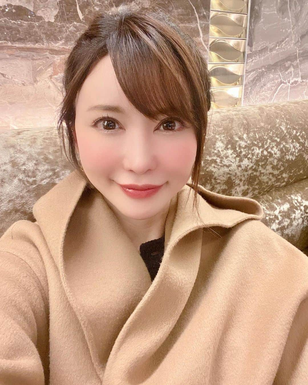 里美ゆりあさんのインスタグラム写真 - (里美ゆりあInstagram)「明日は暖かいみたい🌞 春風邪気を付けてね💕  #3月 #Spring #まだ寒い #プクプク」3月17日 21時49分 - satomiyuria