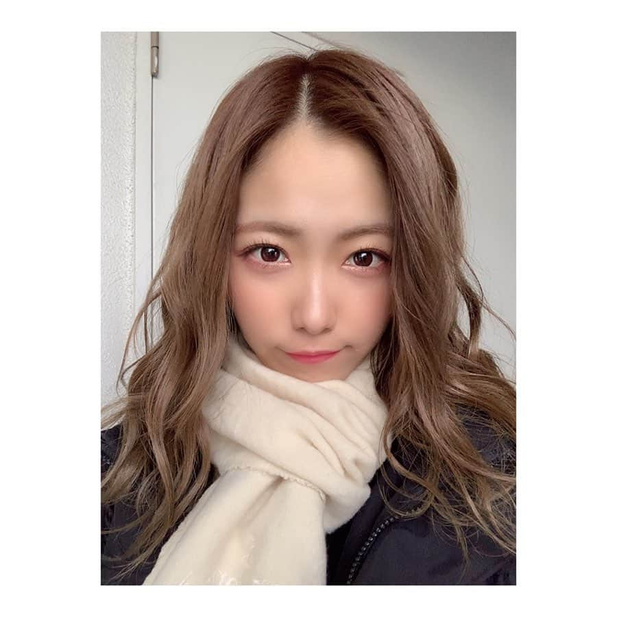 森田彩花のインスタグラム：「明日からポカポカな予感☺🔅💗 ． マフラーの季節ももう終わりかぁ⛄️❄️ 3枚目だけいきなりアプリ感凄なった🤣🤭♡ ． #更新率高め #コメよろ #いいねよろ」