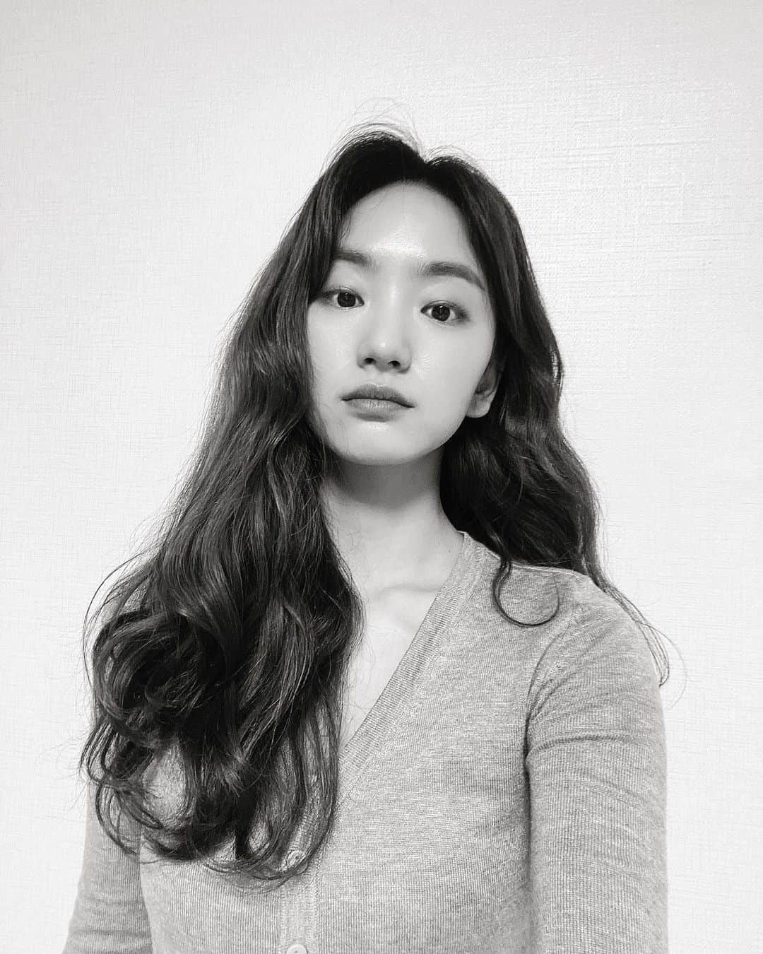 ウォン・ジナのインスタグラム：「🌚🌚🌚」