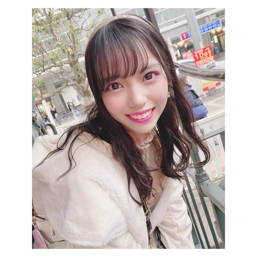 岩田陽菜さんのインスタグラム写真 - (岩田陽菜Instagram)「これからも一緒にいろんなとこ行きたいねっ☺️❤️﻿ ﻿ ﻿ ﻿ #坊っちゃん列車#船#旅行#瀬戸内海汽船#松山#愛媛#愛媛旅行#列車#カチューシャ#イヤリング﻿ #outer #cecilmcbee#コーデ#ヘアアレンジ#巻き髪」3月17日 22時14分 - hina_naso_stu48