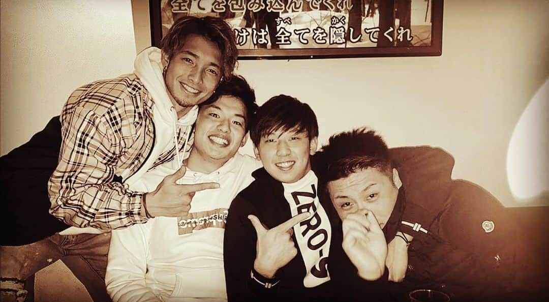 のインスタグラム：「友達は最高🤝  #東福岡 #男子校 #送別会 #昭和感 #平成生まれですけど」