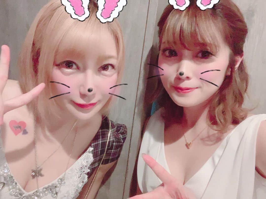 のインスタグラム：「・ ・ ・ きらしゃん💟 地元一緒うれしい👼💜 本日22:00出勤でふ よろぴくです🥰 ・ #キャバ嬢 #キャバクラ #西船橋#船橋#ヨルキン」