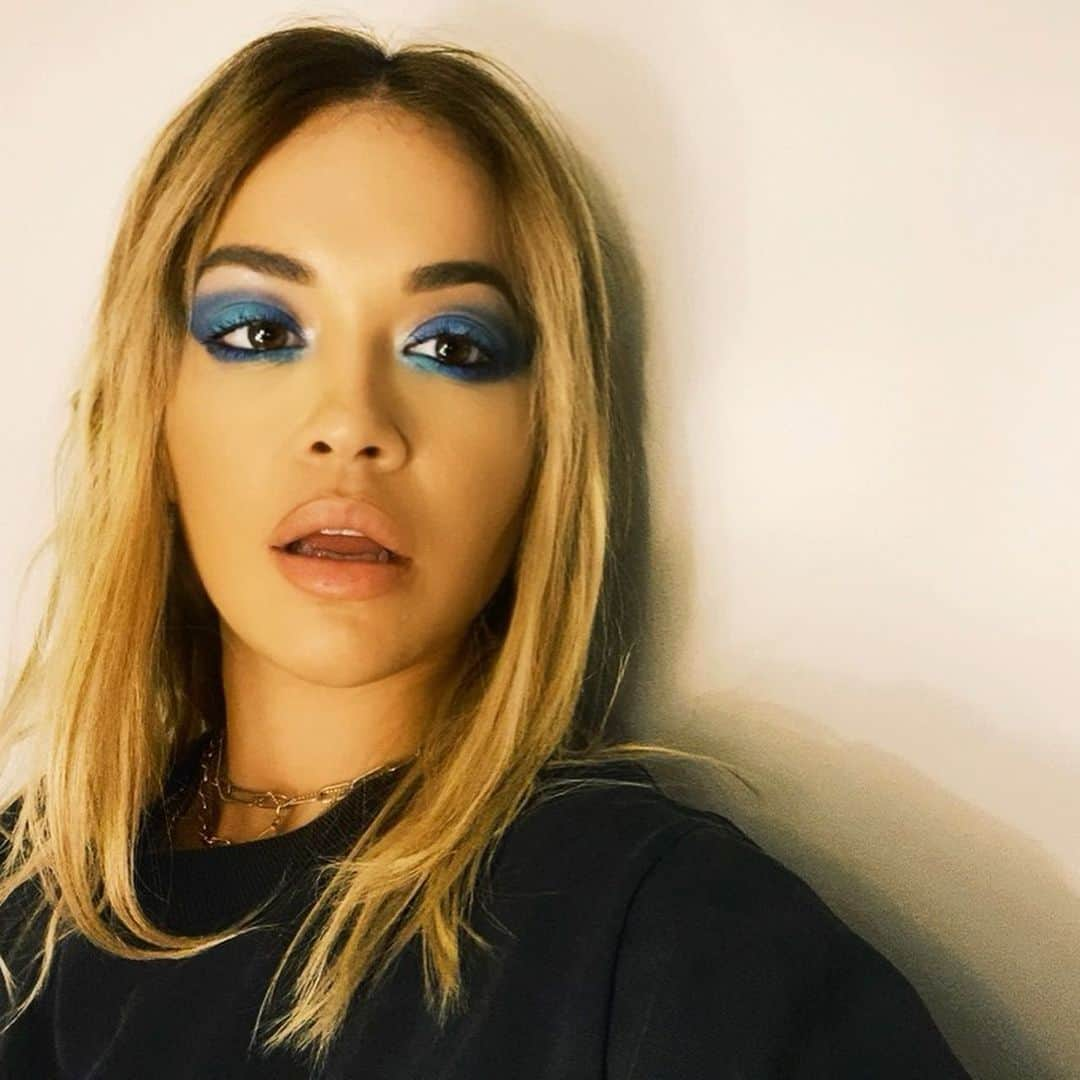 リタ・オラさんのインスタグラム写真 - (リタ・オラInstagram)「Beauty beyond Joni. But Joni is the Queen.」3月17日 23時10分 - ritaora