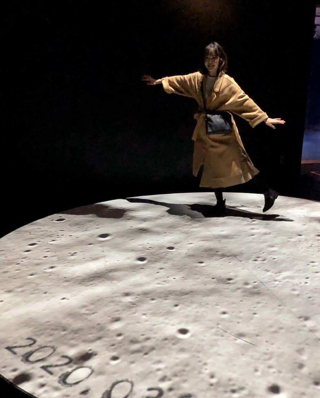 半田麗さんのインスタグラム写真 - (半田麗Instagram)「宇宙とか月とか星とか惑星とか そういった類のものが大好きです #tenq #tenq宇宙ミュージアム」3月18日 0時01分 - rei__handa