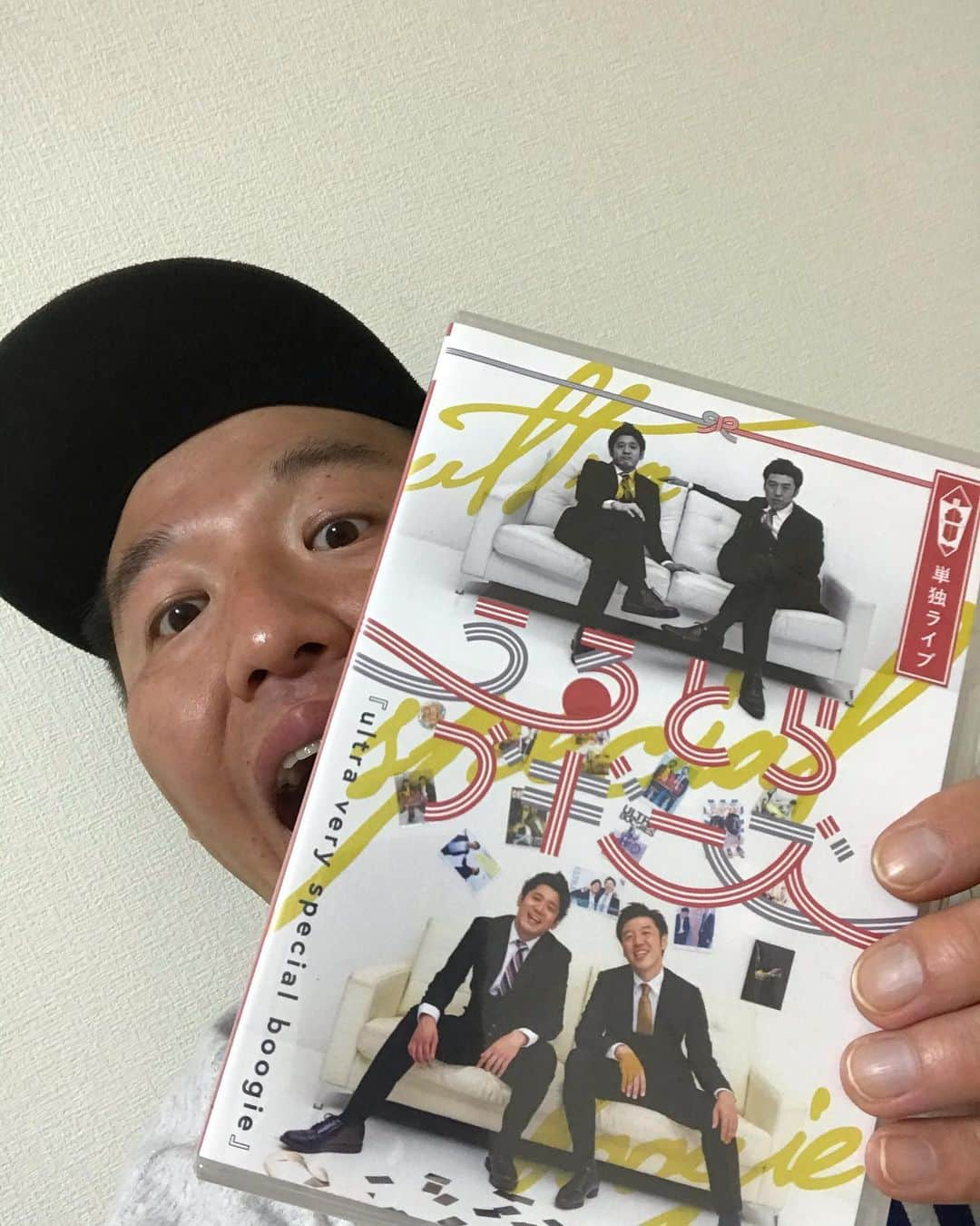 八木崇（うるとらブギーズ）さんのインスタグラム写真 - (八木崇（うるとらブギーズ）Instagram)「本日3月18日、うるとらブギーズ単独ライブ『ultra very special boogie』のDVDが発売されます！ 予約して頂いた方にはもう届いた方もいるみたいで。たくさん見てください！ すげー自分がDVDになったよ！！ #うるとらブギーズ #コント#キングオブコント#単独ライブ#DVD」3月18日 0時18分 - ub_yagi