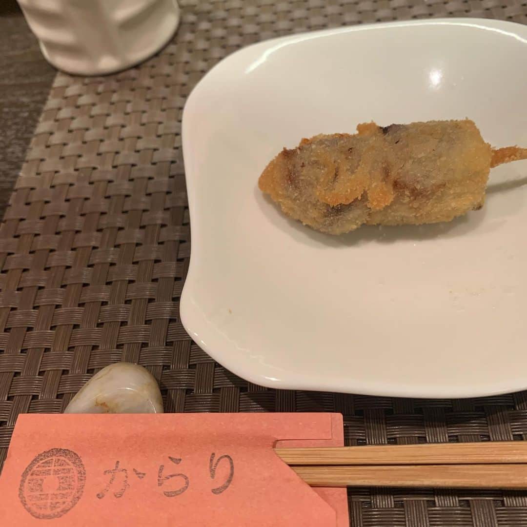 山内要さんのインスタグラム写真 - (山内要Instagram)「串揚げからり　オススメは馬肉串揚げです♪ #串揚げ  #馬肉  #からり  串揚げ食べて免疫上げるとよかよ。」3月18日 1時01分 - keitokujiro
