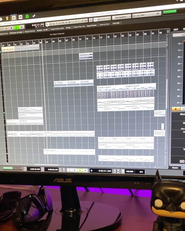Jaime Preciadoのインスタグラム：「Since I can’t really show you any new @piercetheveil yet, might as well show you some random remixes I’m doin during this crazy time! I love @iamhalsey voice so I found a random accapela from YouTube and had some fun. Stay safe out there friends! 😘」