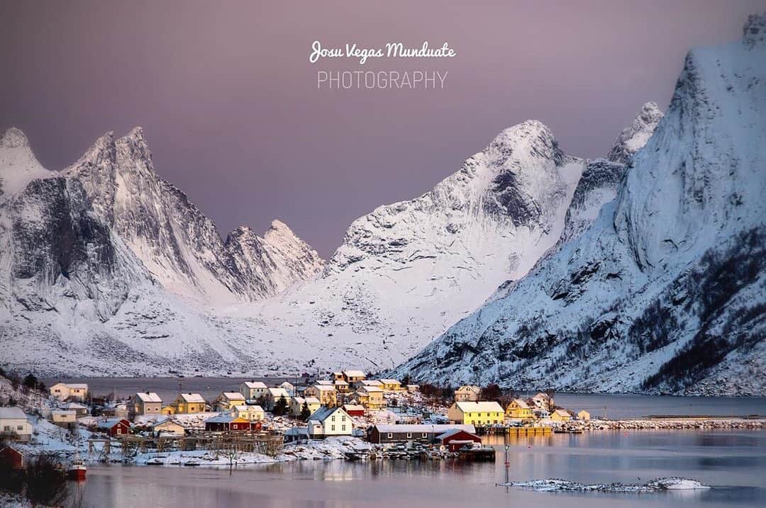 のインスタグラム：「A gorgeous winter scene from out #teampentax fan @jv.munduate. #ricohimaging」