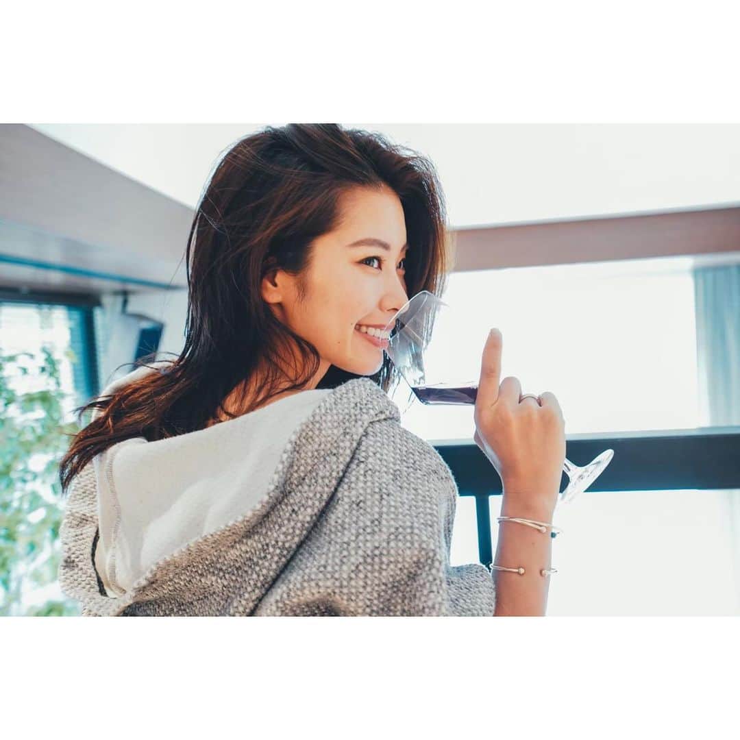 福山智可子のインスタグラム：「I hope everyone is staying home safe. #prayforeveryone❤️ #quarantine」