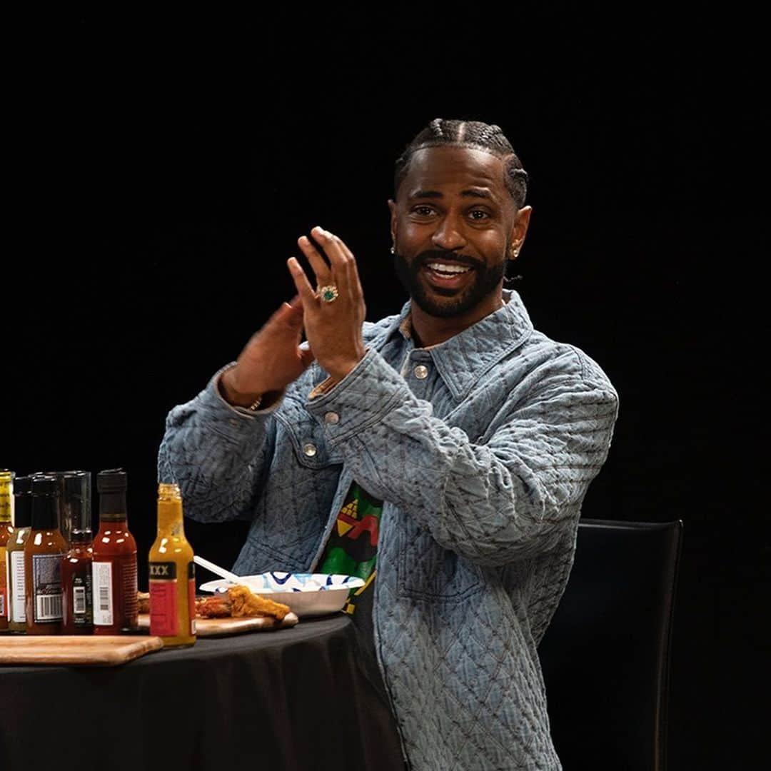 ビッグ・ショーンさんのインスタグラム写真 - (ビッグ・ショーンInstagram)「This week on Hot Ones 🥵 Good quarantine content🤞🏾 Out now」3月18日 5時59分 - bigsean