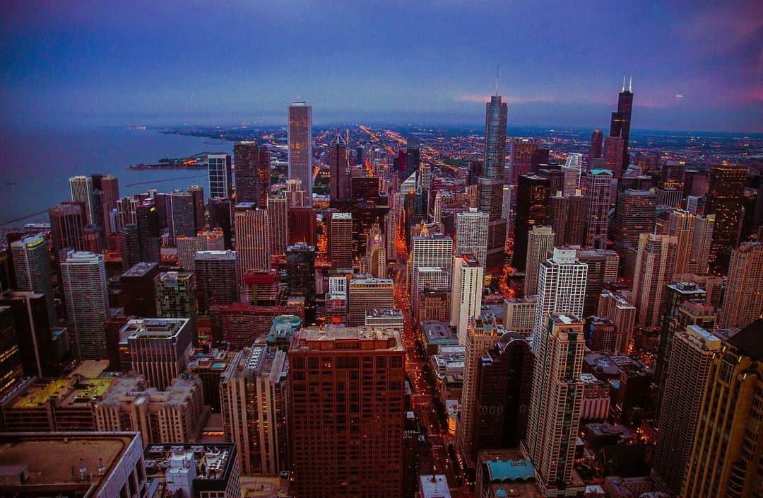 エディー・マーティンさんのインスタグラム写真 - (エディー・マーティンInstagram)「#chicagoskyline #chitown #cityscape」3月18日 6時05分 - eddymartin