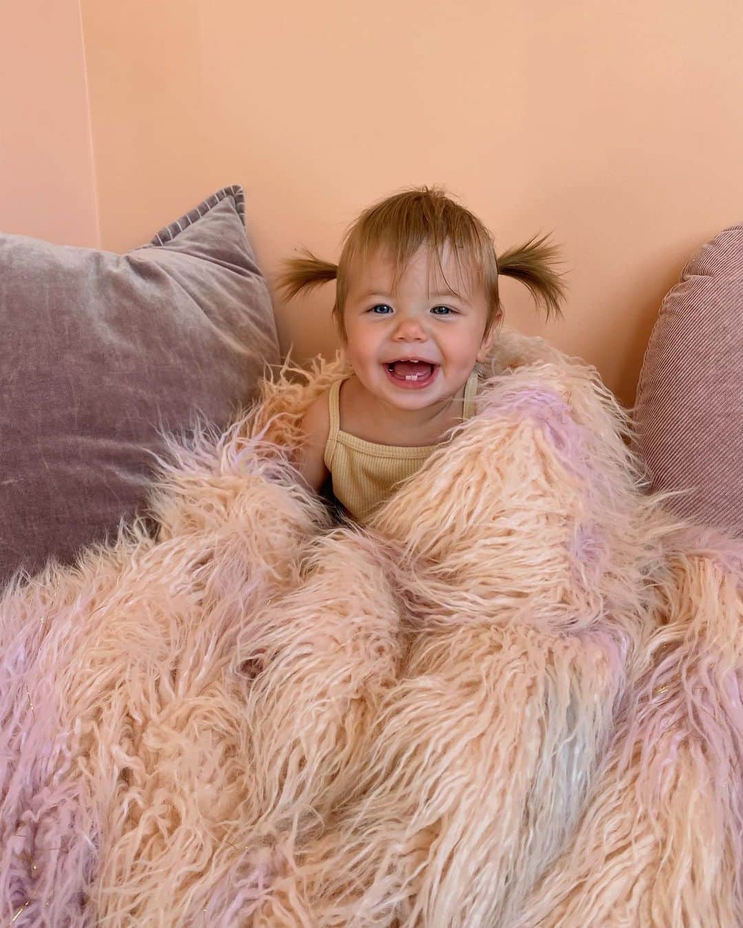 Amber Fillerup Clarkさんのインスタグラム写真 - (Amber Fillerup ClarkInstagram)「Best therapy = a smiling baby 🥰 especially this one」3月18日 8時35分 - amberfillerup