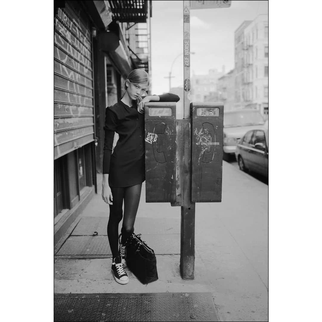 ballerina projectさんのインスタグラム写真 - (ballerina projectInstagram)「Check out our new Instagram account @ballerinaproject that will feature other works that I have created over the years. Much of these images have shaped the creative direction of the Ballerina Project. Karlie Kloss in the East Village. @karliekloss #karliekloss #eastvillage #alphabetcity #newyorkcity #leica」3月18日 8時43分 - ballerinaproject_