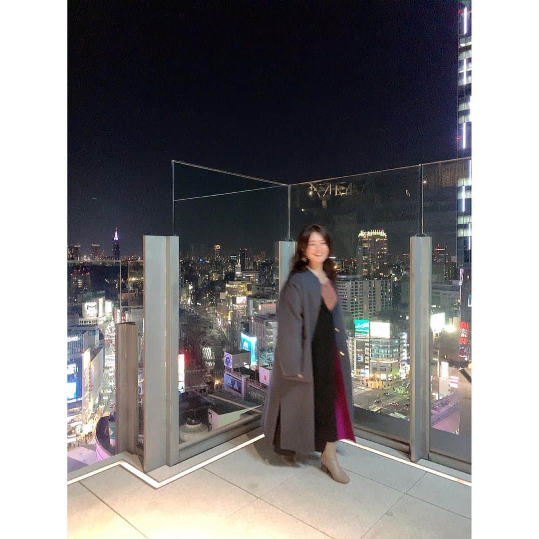 大井智保子さんのインスタグラム写真 - (大井智保子Instagram)「こんばんは🌙 よく集まっている3人、 わかなちゃん♡あやのんと 都会の夜景にはしゃいだ渋谷の夜🏙✨ 寒かったけど楽しかったー🤩 . 初めて行った渋谷FUKURASUのレストランでしたが、 桜が咲いたらまた行きたいなぁ🌸 . . #FUKURAS #渋谷 #shibuya #渋谷フクラス #渋谷FUKURAS #shibuyafukuras  #celavi #celavitokyo  #夜景 #dinner #渋谷レストラン」3月18日 19時45分 - chihokoi