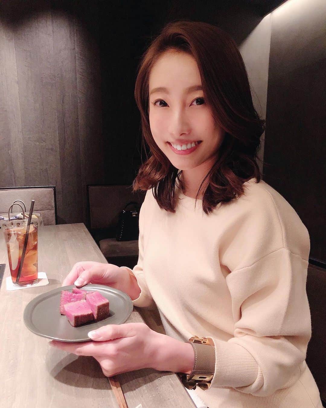 冨張愛のグルメインスタ