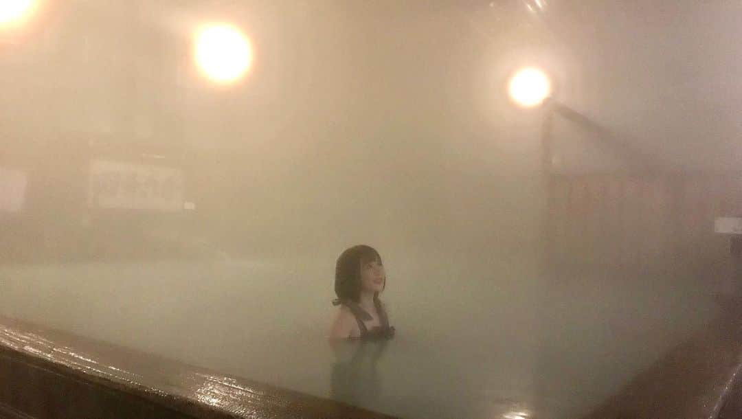 温泉はずきさんのインスタグラム写真 - (温泉はずきInstagram)「#酸ヶ湯温泉　0109 ビバ千人風呂！の千人入れるとも言われる有名な青森県にある酸ヶ湯温泉です♨️ こちらのホームページもよろしくお願いします！ http://onsen-hazuki.jp/onsen-report/  YouTubeもやってます。 湯めぐり女子ちゃんねる　で検索！  #onsenhotpools #asmr #thermalbad  #混浴 #温泉 #入浴 #裸  #お風呂 #onsen #温泉アイドル #温泉タレント #温泉女子  #溫泉 #hotsprings #온천 #混浴温泉 #bath #bathroom  #onsen♨️ #portrait #bad #spa #japanesegirls #温泉旅館 #あるある #bathtime #bath  #温泉モデル  #風呂」3月18日 20時39分 - yumegurionsen