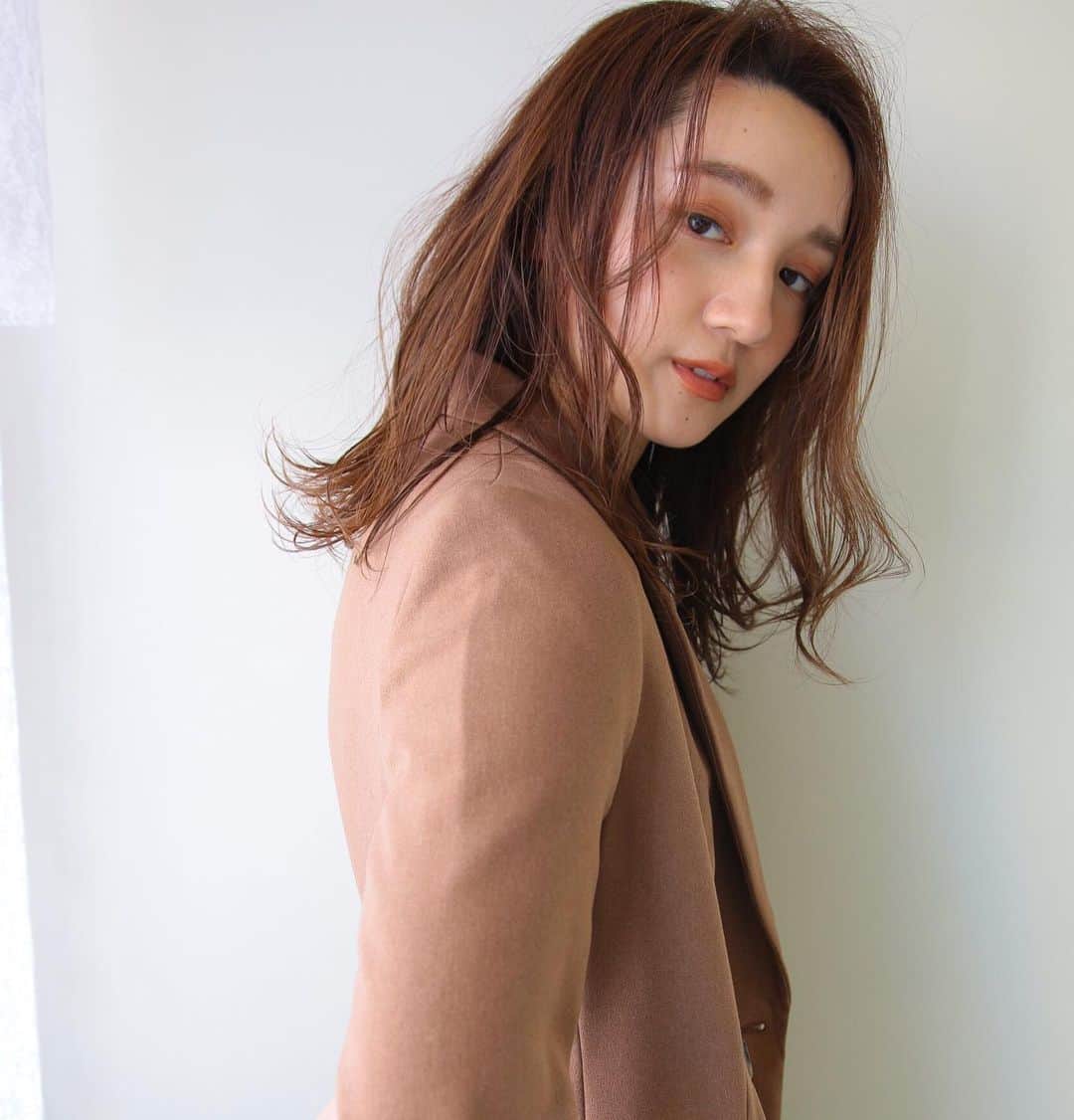 yuinaさんのインスタグラム写真 - (yuinaInstagram)「痩せることを心に誓います。(毎回言ってる) #salonstyle #hair #hairstyle #midiumhair  #haircolor #instafashion  #nagoya #名古屋ヘアサロン」3月18日 20時55分 - yuina_xg