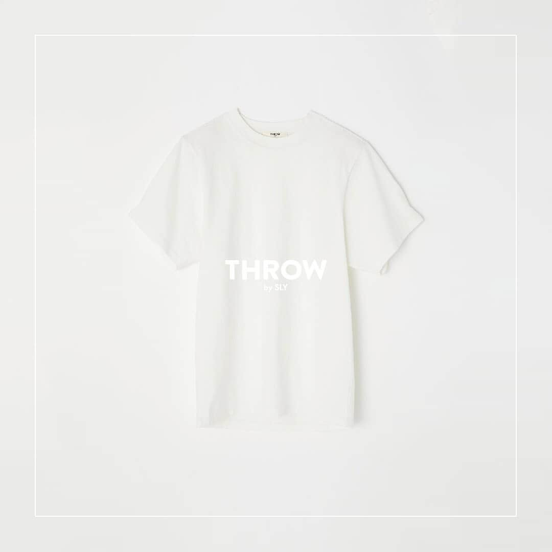 スライさんのインスタグラム写真 - (スライInstagram)「@throw_by_sly NEW ARRIVAL _____________________________ ☑︎PADDED T/SH (030DS080-1840) WHT,BLK,PUR ¥4,990+tax ㅤㅤㅤㅤㅤㅤㅤㅤㅤㅤㅤㅤㅤ 程よくルーズなサイズ感のPADDED T/SH。肩パッドは取り外し可能。ベーシックな形なのでデイリーに使いまわせるアイテム。 _____________________________ ※配送状況により、発売日が遅れる可能性が御座います。 詳しくはお近くの店舗までお問い合わせ下さい。 ※店舗により在庫状況が異なります。 詳しくはお近くの店舗までお問い合わせくださいませ。 #SLY #SLY_fav #THROWbySLY」3月18日 20時58分 - sly_official