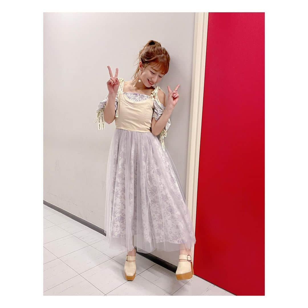 辻希美さんのインスタグラム写真 - (辻希美Instagram)「今日は特番収録でした🙏💕 #辻希美 #お仕事 #特番収録 #凄く素敵な番組でした #またoa前にお知らせします #🙏💕 #衣装はタグ付けしてあります #👗💕」3月18日 21時10分 - tsujinozomi_official