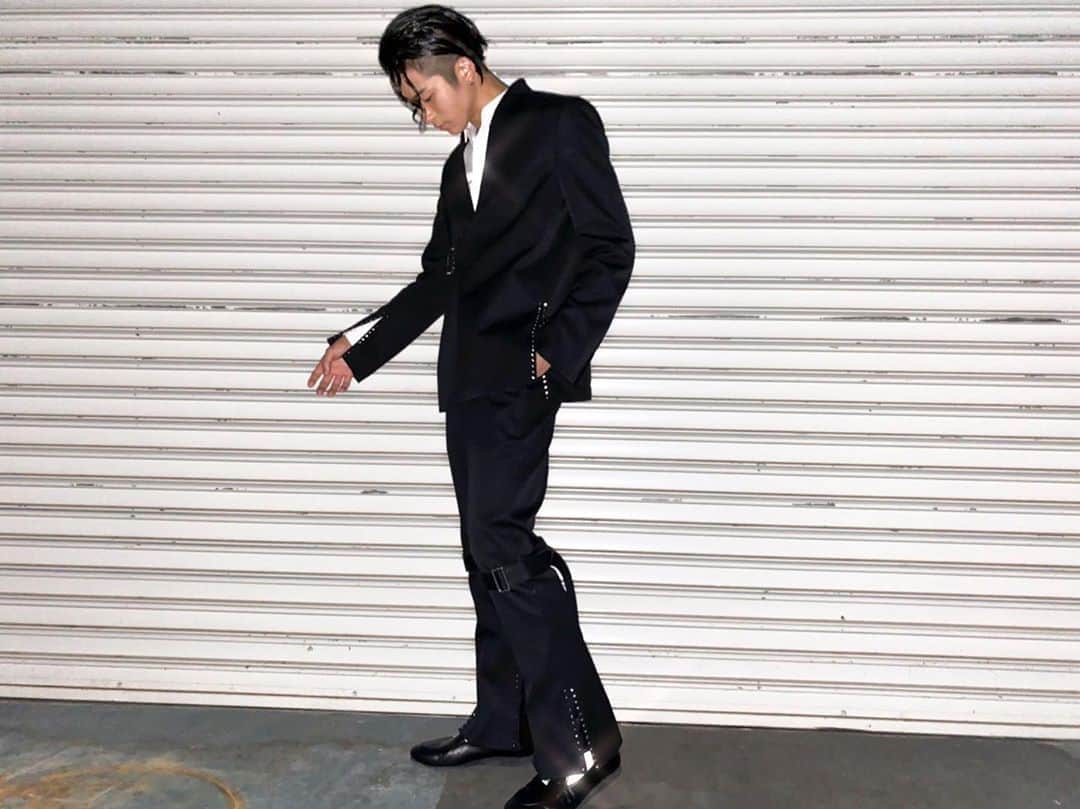 澤本夏輝さんのインスタグラム写真 - (澤本夏輝Instagram)「衣装が最高にカッコ良かった💎」3月18日 13時41分 - natsukisawamoto_official