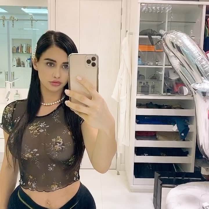 Joselyn Canoのインスタグラム：「Click link in bio 🙃」