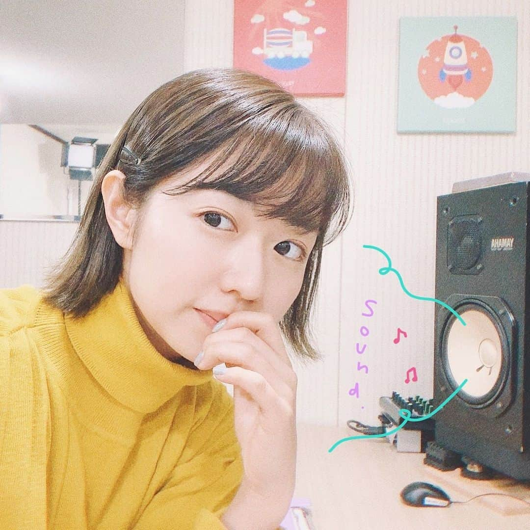 伊倉愛美さんのインスタグラム写真 - (伊倉愛美Instagram)「今ね、他のプロジェクトと並行して 新曲も作ってる！！！！ めちゃめちゃ良いのよ。。。。 等身大の良い歌詞つけたいなぁ  #伊倉愛美 #japanese #japanesesinger #singer #japanesemusician #musician #japanesegirl #portrait #photography #camera #japanesemodel #被写体モデル #被写体 #ssw #アーティスト #artist #japaneseartist #tokyo #팔로미 #도쿄 #좋아요 #粉我 #パステルカラー #カラフル #手書き加工 #てがき加工 #落書き加工 #らくがき加工 #外ハネボブ」3月18日 16時59分 - ikura_manami