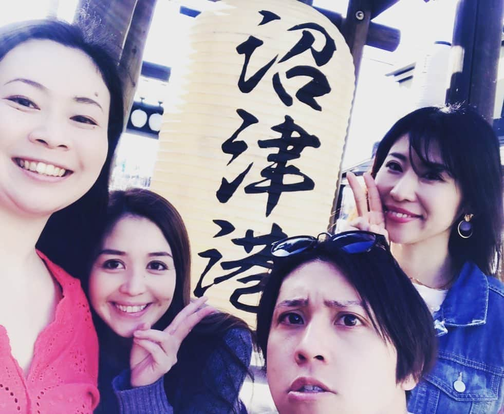 藤原絵里さんのインスタグラム写真 - (藤原絵里Instagram)「・ 美味しい思い出しかない🐟 ・ #沼津 #沼津港 #ラストシャングリラ #水野伽奈子 #土生ジョセフ #越尾さくら」3月18日 17時02分 - erifujiwara0523