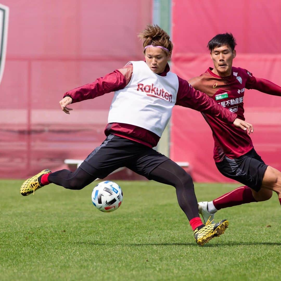 ヴィッセル神戸さんのインスタグラム写真 - (ヴィッセル神戸Instagram)「いつもの感じで。😄 As usual. 😄 .  #vissel #visselkobe #ヴィッセル #ヴィッセル神戸 #Kobe #神戸 #WeAreKobe #KobeForeverForward #一致団結 #JLeague #Jリーグ」3月18日 17時45分 - visselkobe