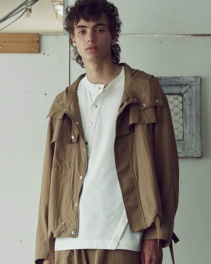 ウィザードのインスタグラム：「2020 Spring/Summer Collection “New Dawn Fades”  SALVAGE PARKA BLOUSON  TAPERED CROPPED TROUSERS  In Stock.  Offical Web Store https://wizzard.stores.jp/  #wizzard_fac #wizzard #fashion #tokyofashion #streetfashion #fashionphoto #streetwearbrand #streetwearaddicted #20ss #designersbrand #domesticbrand #tokyofashionweek #2020ss」