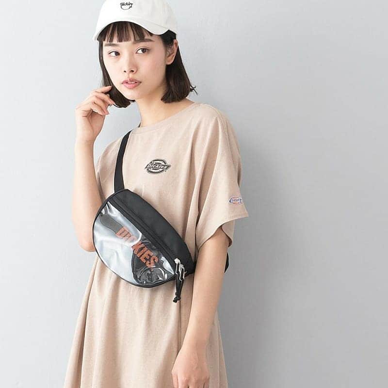 ジーンズメイトさんのインスタグラム写真 - (ジーンズメイトInstagram)「#春の新作 背中にプリントされた#DICKIES （#ディッキーズ ）ロゴがポイント！トレンドのバックプリント、ビッグシルエット、ロング丈Ｔシャツ。デニムやスカートなど幅広いアイテムと相性抜群の着回しアイテム✨ ・ #ジーンズメイト #jeansmate  #ストリート #ゆったりワンピース  #ゆったり  #ビッグシルエット」3月18日 19時20分 - jeans_mate