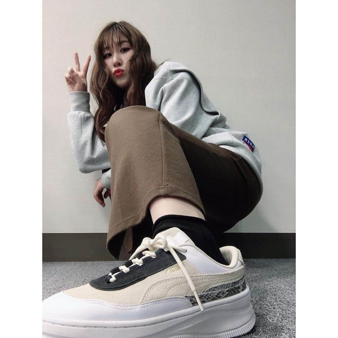 かれん（古賀かれん）さんのインスタグラム写真 - (かれん（古賀かれん）Instagram)「👟、#キモ撮り #初」3月18日 21時32分 - lgm_karen_official