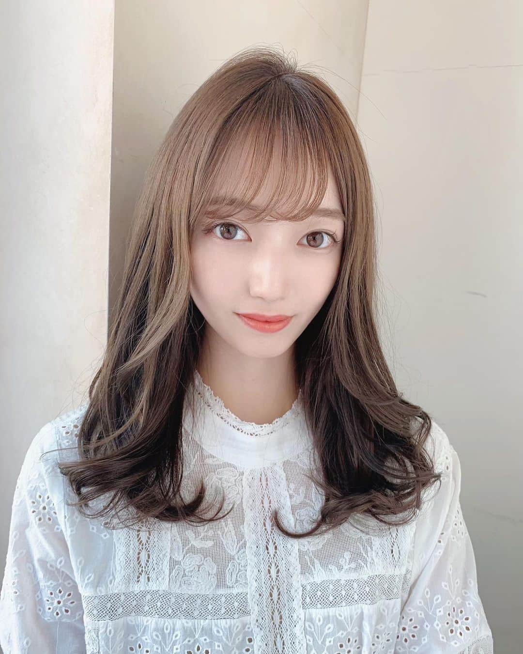 吉田ももみのインスタグラム：「𝓃ℯ𝓌 𝒽𝒶𝒾𝓇🌷﻿ ﻿ 亀山さんのカットとカラーが﻿ 毎回お気に入りすぎる◎﻿ ﻿ 今回も最高です👼﻿ @kameyama.y ﻿ ﻿ ﻿ #me #hairstyle #haircolor #shibuya」