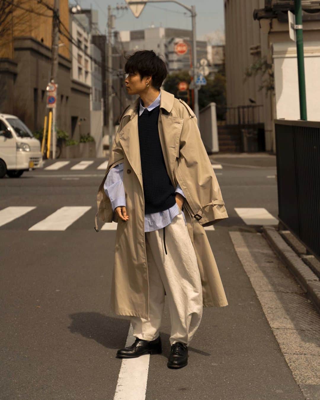 Ryoさんのインスタグラム写真 - (RyoInstagram)「ㅤㅤㅤㅤㅤㅤㅤㅤㅤㅤㅤㅤㅤ ㅤㅤㅤㅤㅤㅤㅤㅤㅤㅤㅤㅤㅤ @ssstein_design のトレンチコート！🧥 やっと春らしい気候で薄手のコートが活躍☀️ ㅤㅤㅤㅤㅤㅤㅤㅤㅤㅤㅤㅤㅤ #ssstein #ryotakashima #urutokyo #leyuccas」3月18日 22時15分 - ryo__takashima