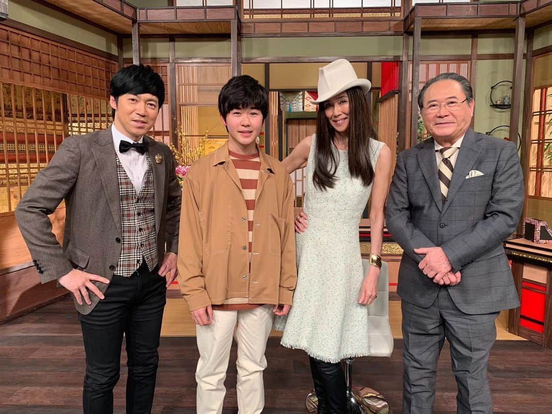 鈴木福さんのインスタグラム写真 - (鈴木福Instagram)「今日はタンタンの卒園式でした！ その話はまたします！ 次は僕だ…(笑)  明日で｢二代目 和風総本家｣が最終回を迎えます。  2008年から始まった和風総本家に続き、一昨年にリニューアルし｢二代目和風総本家｣からレギュラーに僕、去年からは前田吟さんが司会になり、二代目になり全部で44回。 この1年半の間で、たくさん成長できました！  二代目和風総本家、最終回！ ぜひ見てください！！ #二代目和風総本家#最終回 #東貴博 さん#東MAX さん #萬田久子 さん #前田吟 さん #豆助」3月18日 22時54分 - s_fuku_te