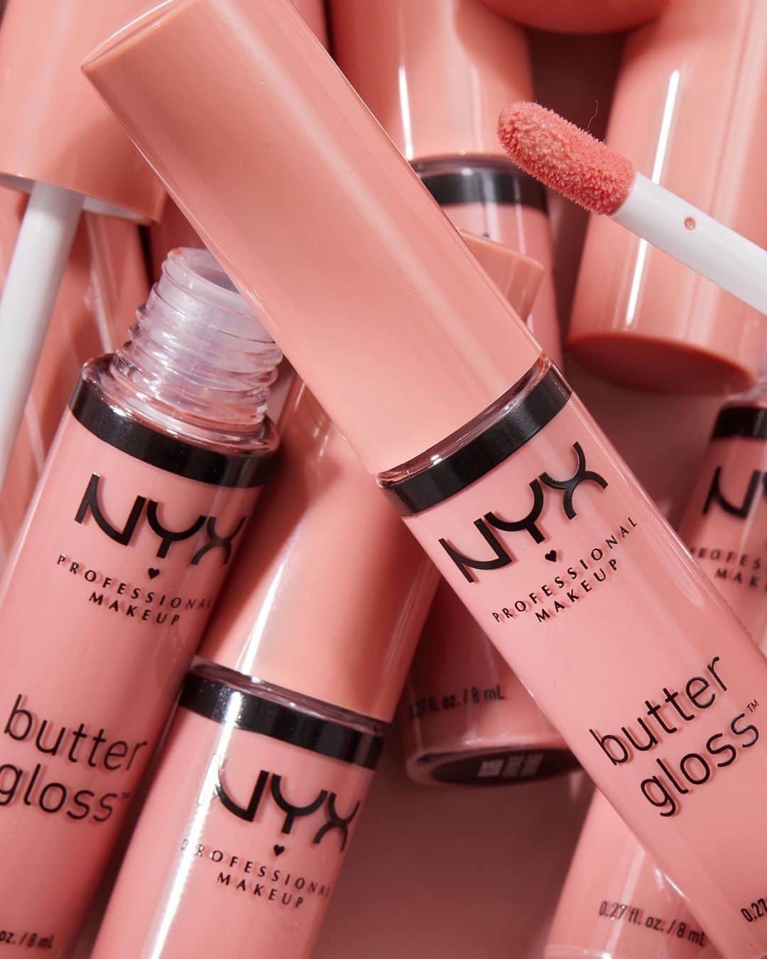 NYX Cosmeticsさんのインスタグラム写真 - (NYX CosmeticsInstagram)「Butter Gloss, Butter Gloss, in a dish 💋 How many Butter Glosses are in your kit? ✨ || #regram @ipsy #nyxcosmetics #nyxprofessionalmakeup #crueltyfreebeauty」3月19日 3時00分 - nyxcosmetics