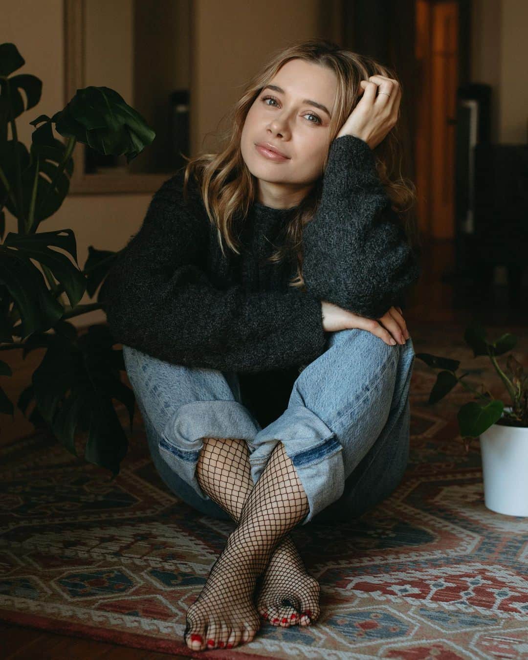 オレーシャ ルーリンさんのインスタグラム写真 オレーシャ ルーリンinstagram Staying Still And Sending Love To Everyone 3月19日 3時11分 Olesyarulin