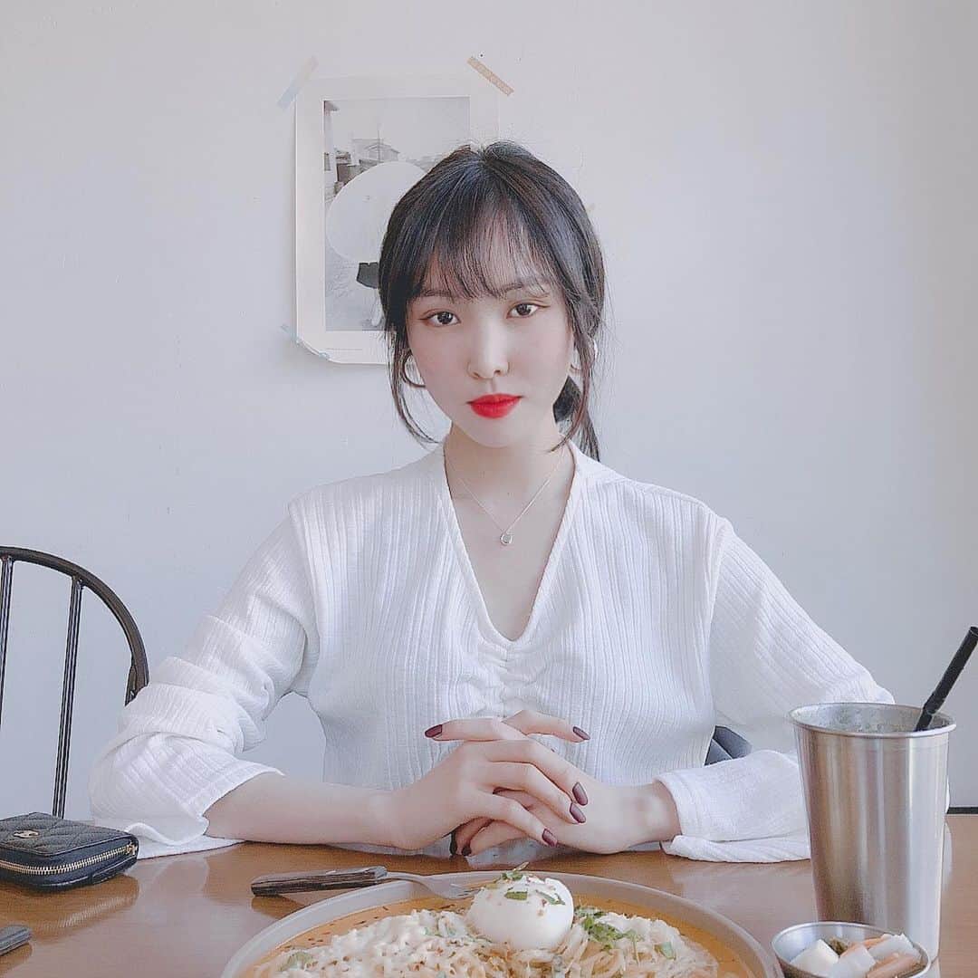 GFriendさんのインスタグラム写真 - (GFriendInstagram)「며칠 전☁️☁️」3月19日 15時26分 - gfriendofficial